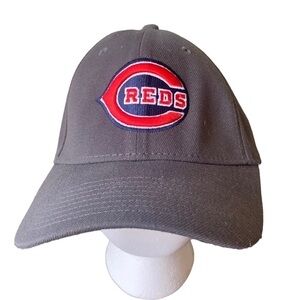 Cincinnati Reds Gray MLB Baseball‎ Hat Cap Size Medium - Large